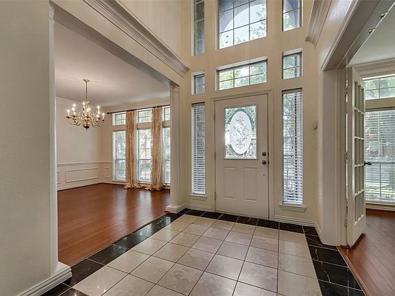3rd image of 3912 Hogan Manor Dr