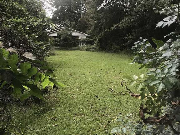 2nd image of 1626 S Lakeshore Dr