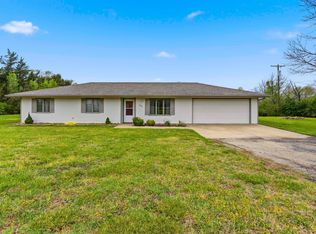 6823 Deer Trail Rd, Manhattan, KS 66503
