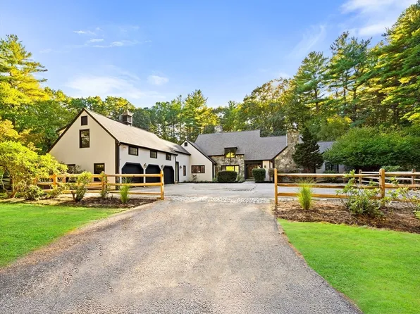 1437 Three Monument St, Concord, MA 01742