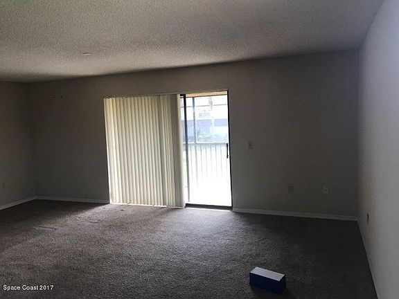 1082 Ellen Court 024