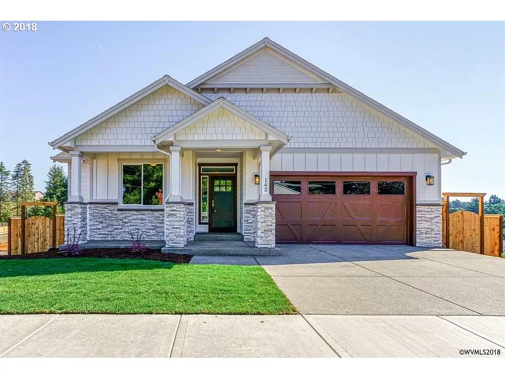 142 Rainier Dr photo 1