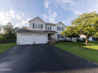 1217 Lawrence Ave, Toms River, NJ 08757