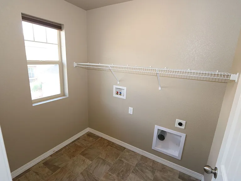 5651 Majestic Dr — Photo 12