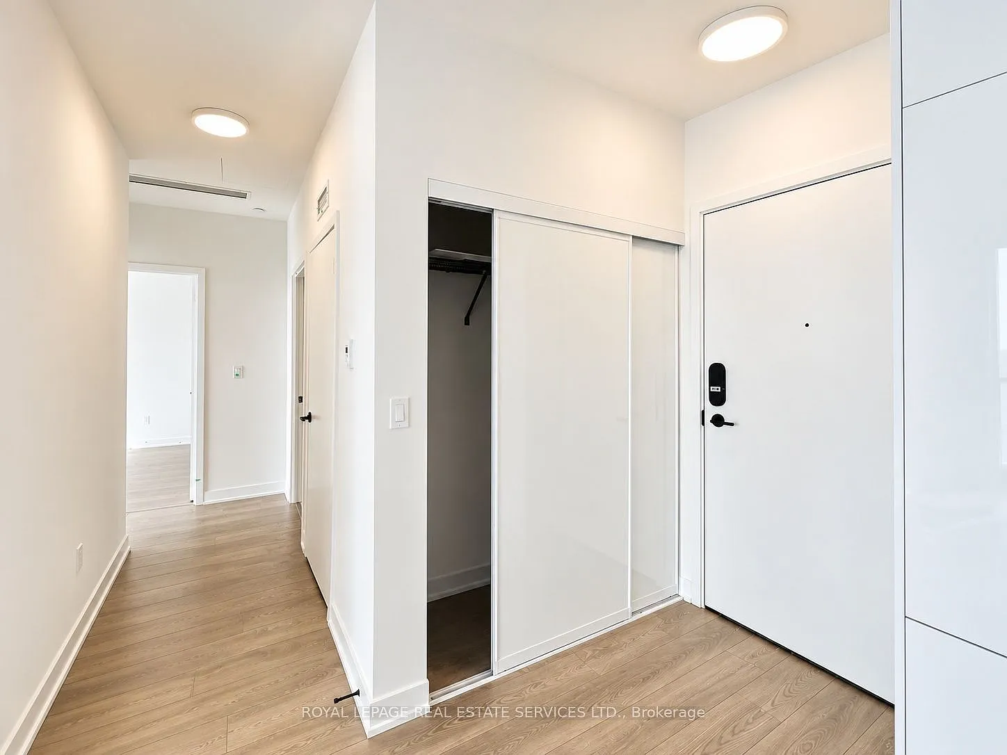 2 bed, $2,550 — Photo 4