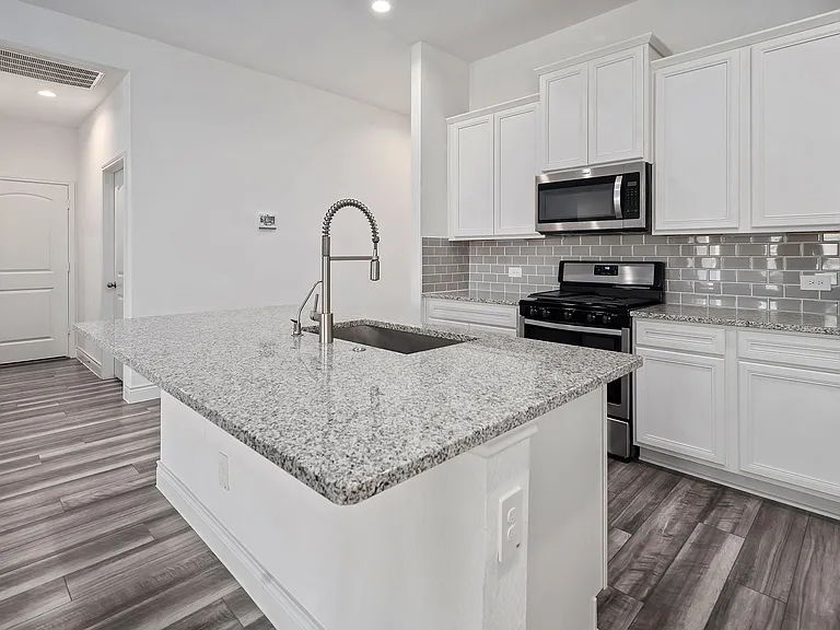 1539 Oakdale Crest Rd — Photo 9