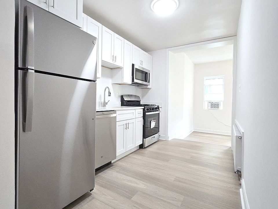 1st image of 4526 Avondale St APT 1