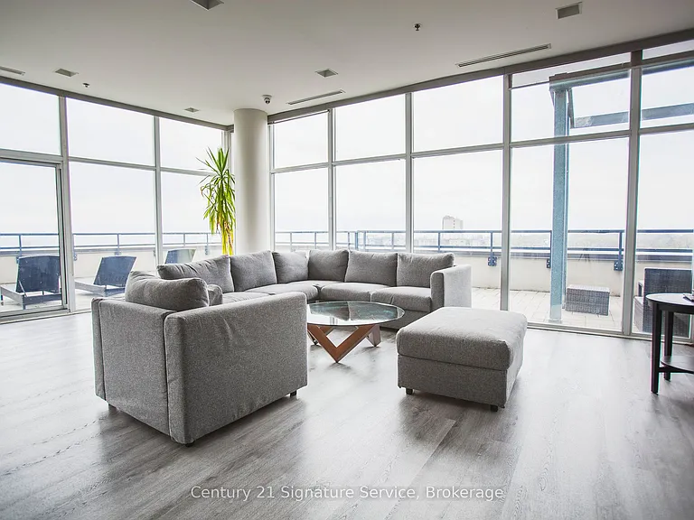 11 Superior Ave #101 — Photo 16