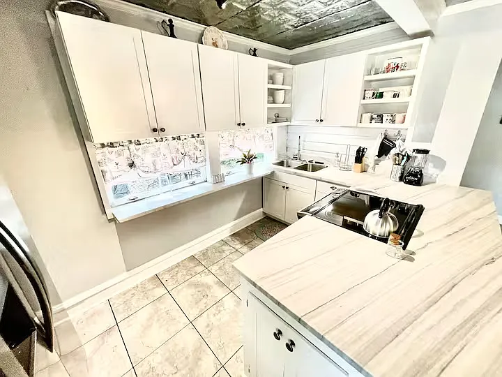 2 bed, 1.5 bath, 1000 sqft, $1,895 — Photo 4