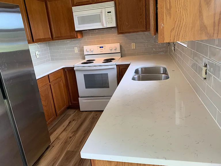 743 S Westview Cir — Photo 17