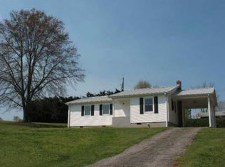 100 Meadowbrook Dr, West Union, SC 29696