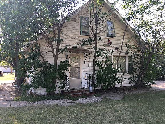 2nd image of 510 Hagerud St