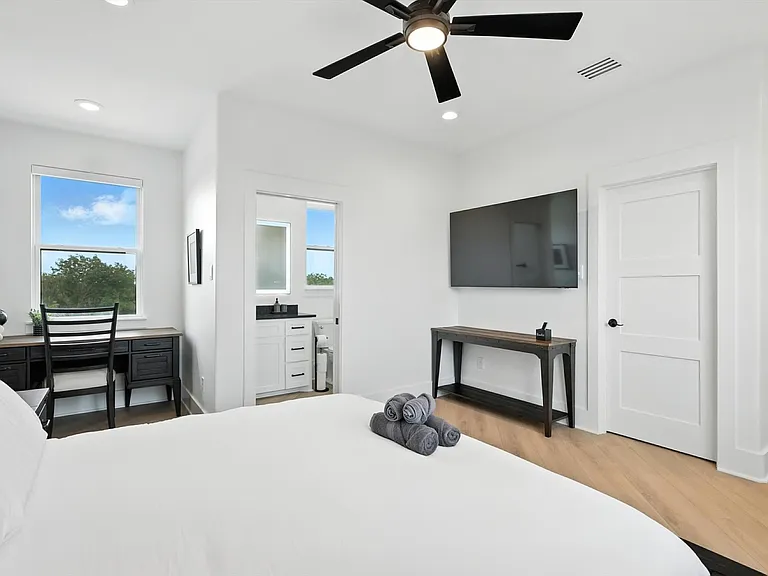 123 Heavens Rd — Photo 35