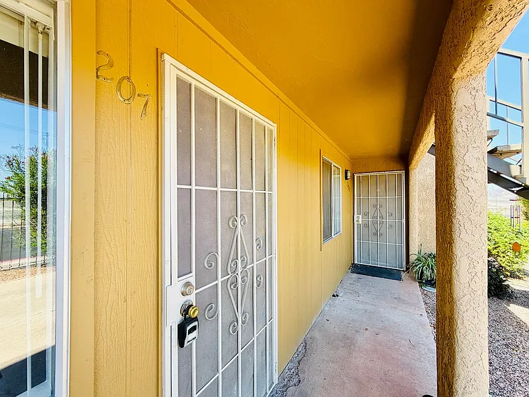 Santa Cruz Apartments - Studios, 1 Bedroom and 2 Bedrooms with Pool! — Photo 25
