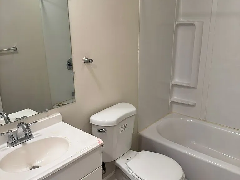 22 S Locust St — Photo 19