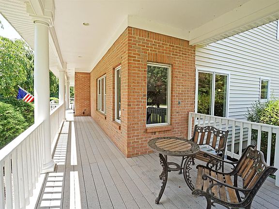 3rd image of 1816 Franklin Meadows Ln