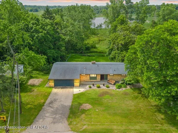 1395 Biscayne Way, Haslett, MI 48840