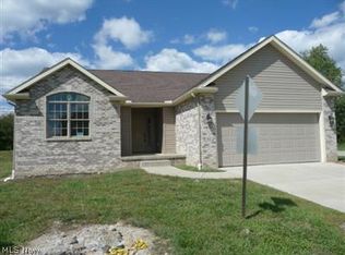 2865 Pebble Creek Ct, Cortland, OH 44410