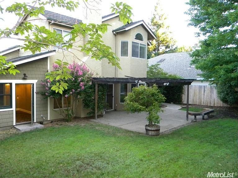 1st image of 324 Silberhorn Dr