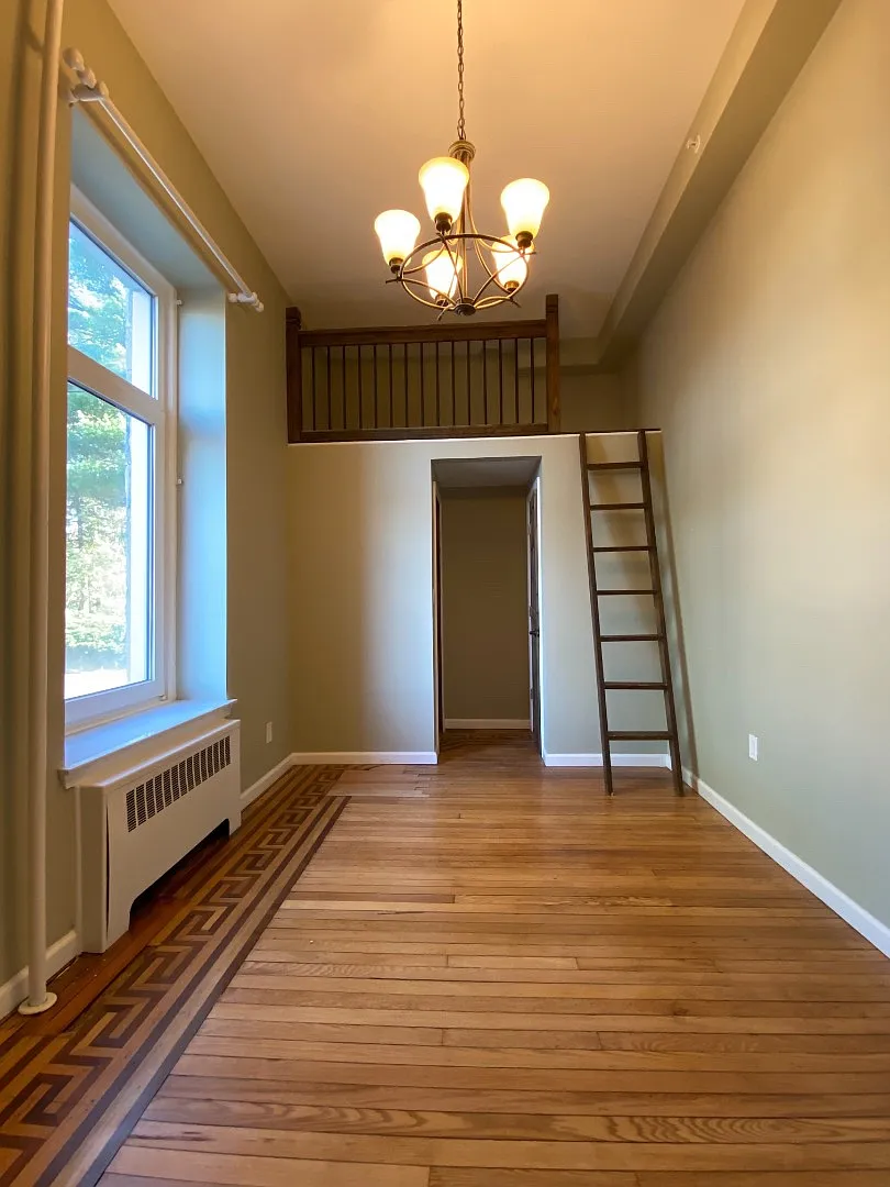 2 bed, 1000 sqft, $4,500 — Photo 4