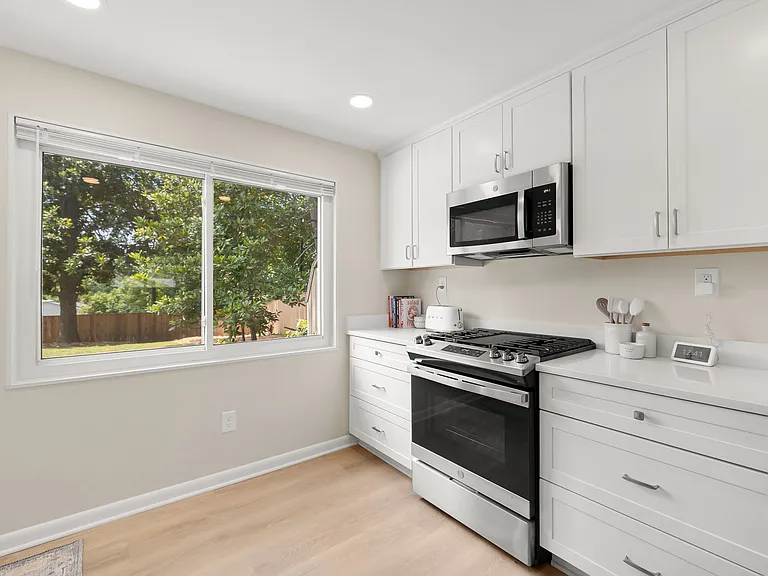 11834 Charles Rd — Photo 13