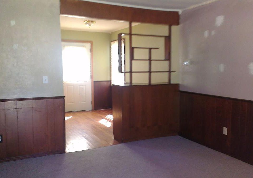 2nd image of 4612 SE 23rd St