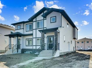 21 E Cornerbrook Ln NE, Calgary, AB T3N2H1