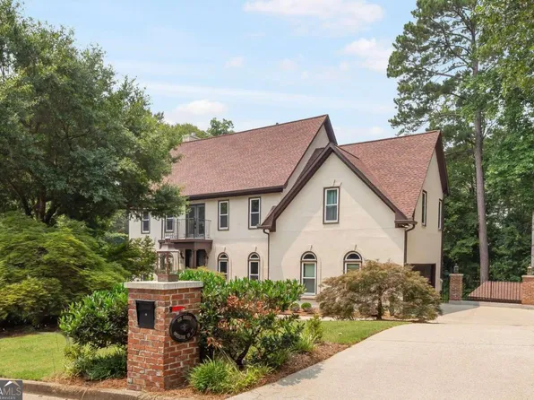 805 Forest Overlook Dr SW, Atlanta, GA 30331