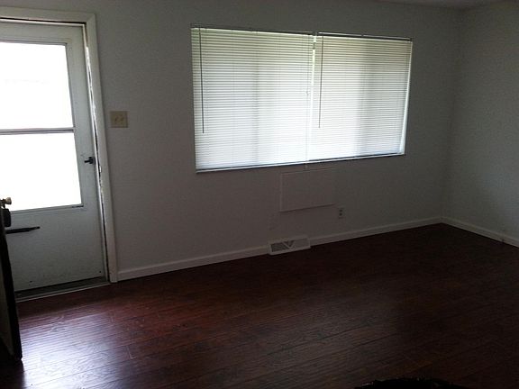 3rd image of 11202 Liana Ln