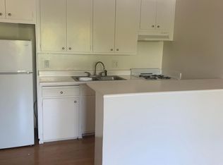 1818 N New Hampshire Ave, Los Angeles, CA 90027