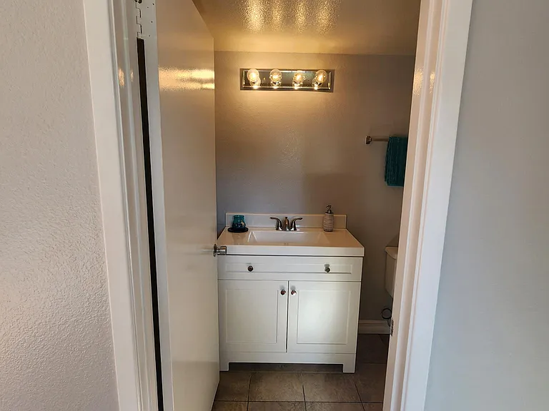 2184 Miner St #D — Photo 16