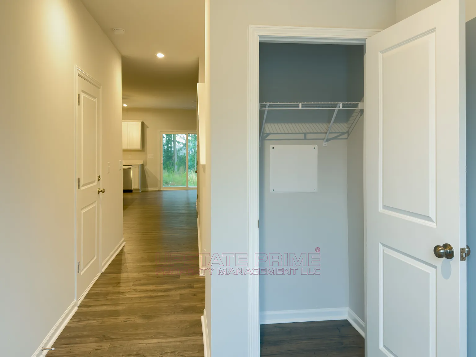 3 bed, 2.5 bath, 1470 sqft, $1,625 — Photo 2
