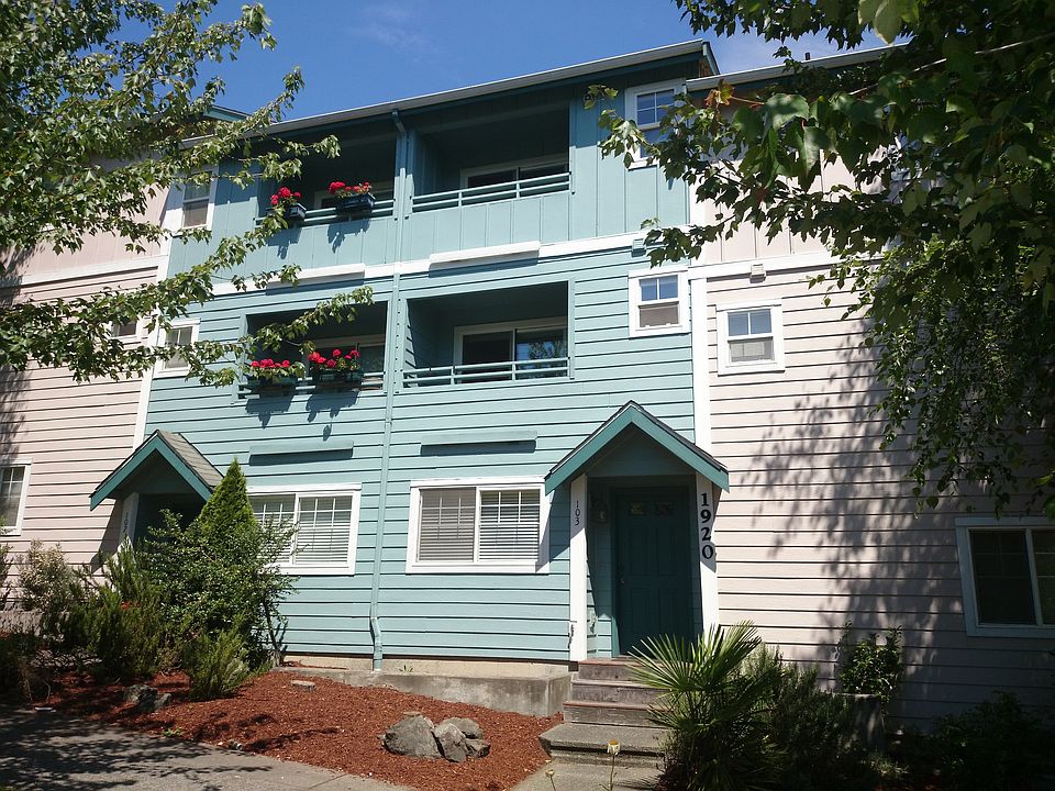 2nd image of 1920 E Union St APT 102