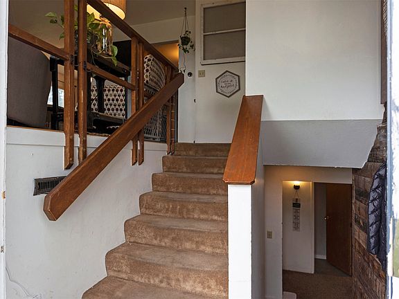 5th image of 638 W Artemos Dr