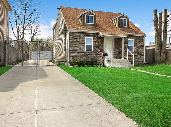 2nd image of 2106 Elisha Ave