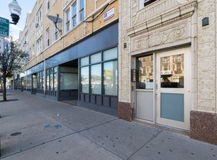 3215 N Cicero Ave APT 301, Chicago, IL 60641