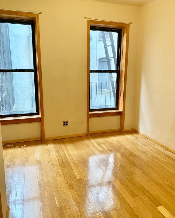 1st image of 168 W 107th St APT 3C
