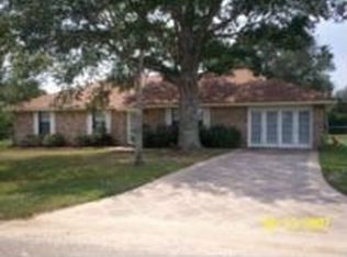 139 Davis Rd, Picayune, MS 39466