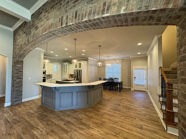 470 Long Acre Dr — Photo 7