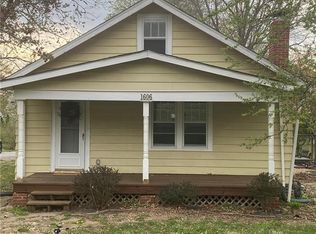 1606 S 40th St, Saint Joseph, MO 64507