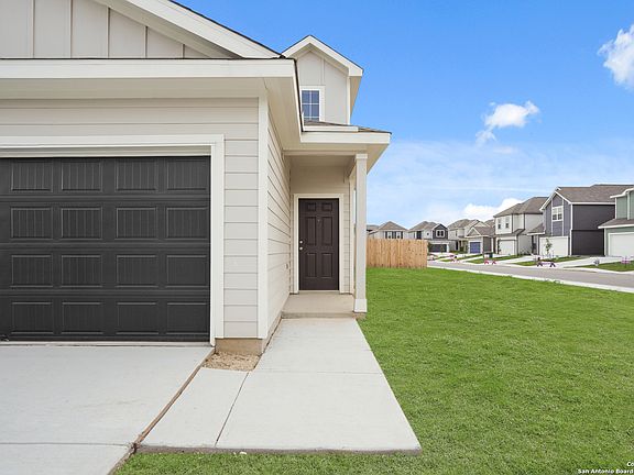 2nd image of 10126 Carnelian Cove