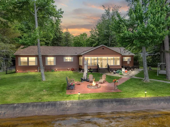 1825 1st St, Saint Helen, MI 48656