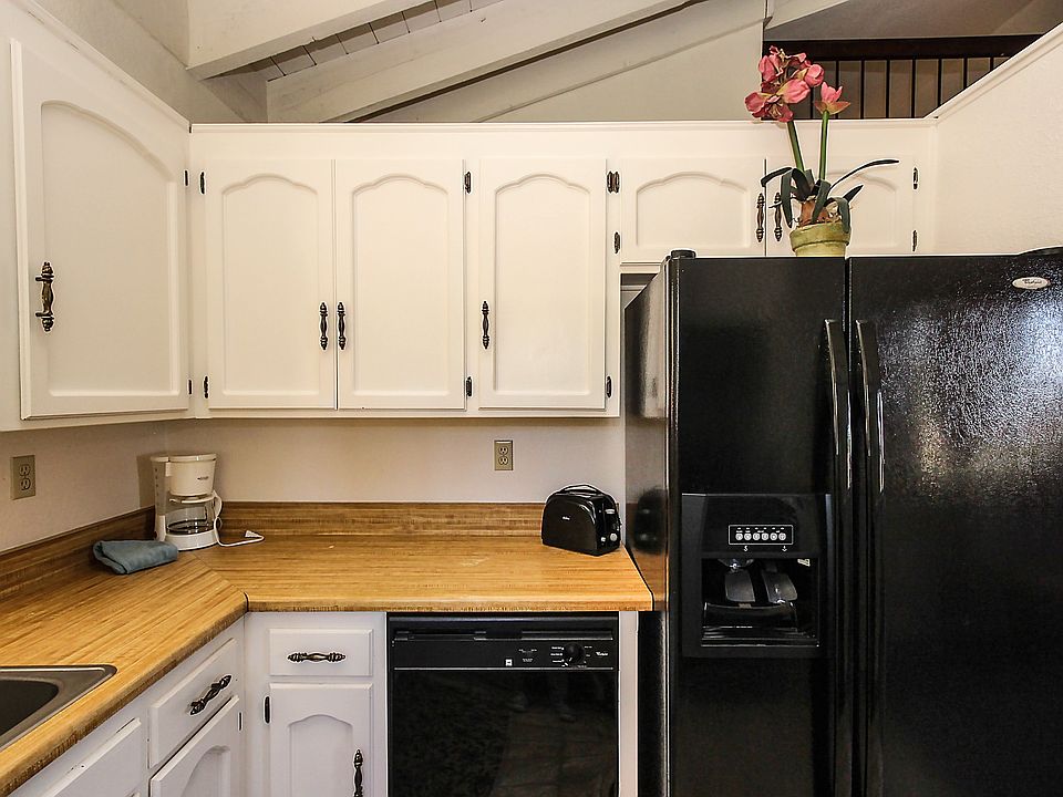 43903 Yosemite Dr, Big Bear Lake, CA 92315 Zillow