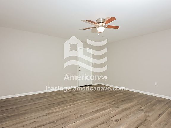1515477_002_living_room_2.jpg