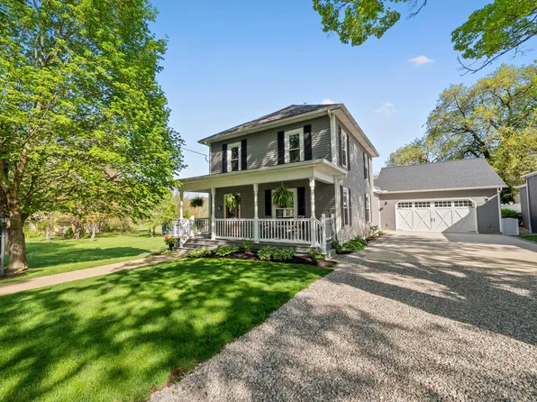 75 Washington St, Centerburg, OH 43011