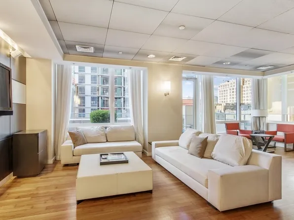 247 West 46th Street image 13 of 16