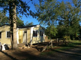 2 Deerfield Rd, Dartmouth, MA 02747