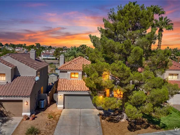 137 Coventry Dr, Henderson, NV 89074