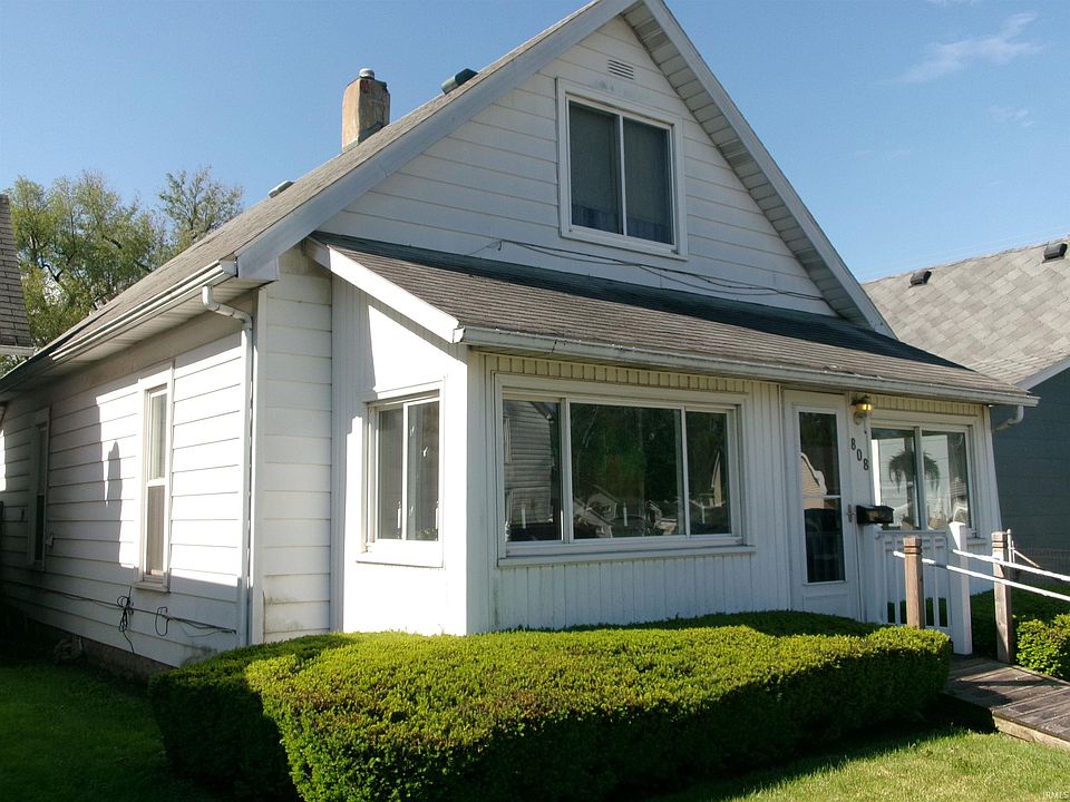 1st image of 808 E 30th St