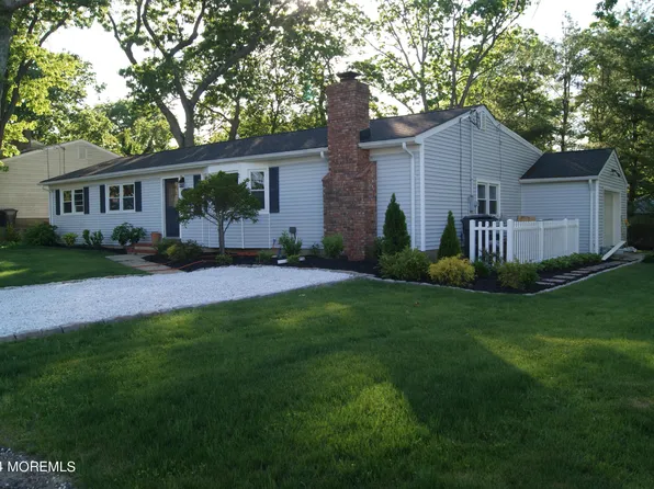 221 18th Avenue, Brick, NJ 08724